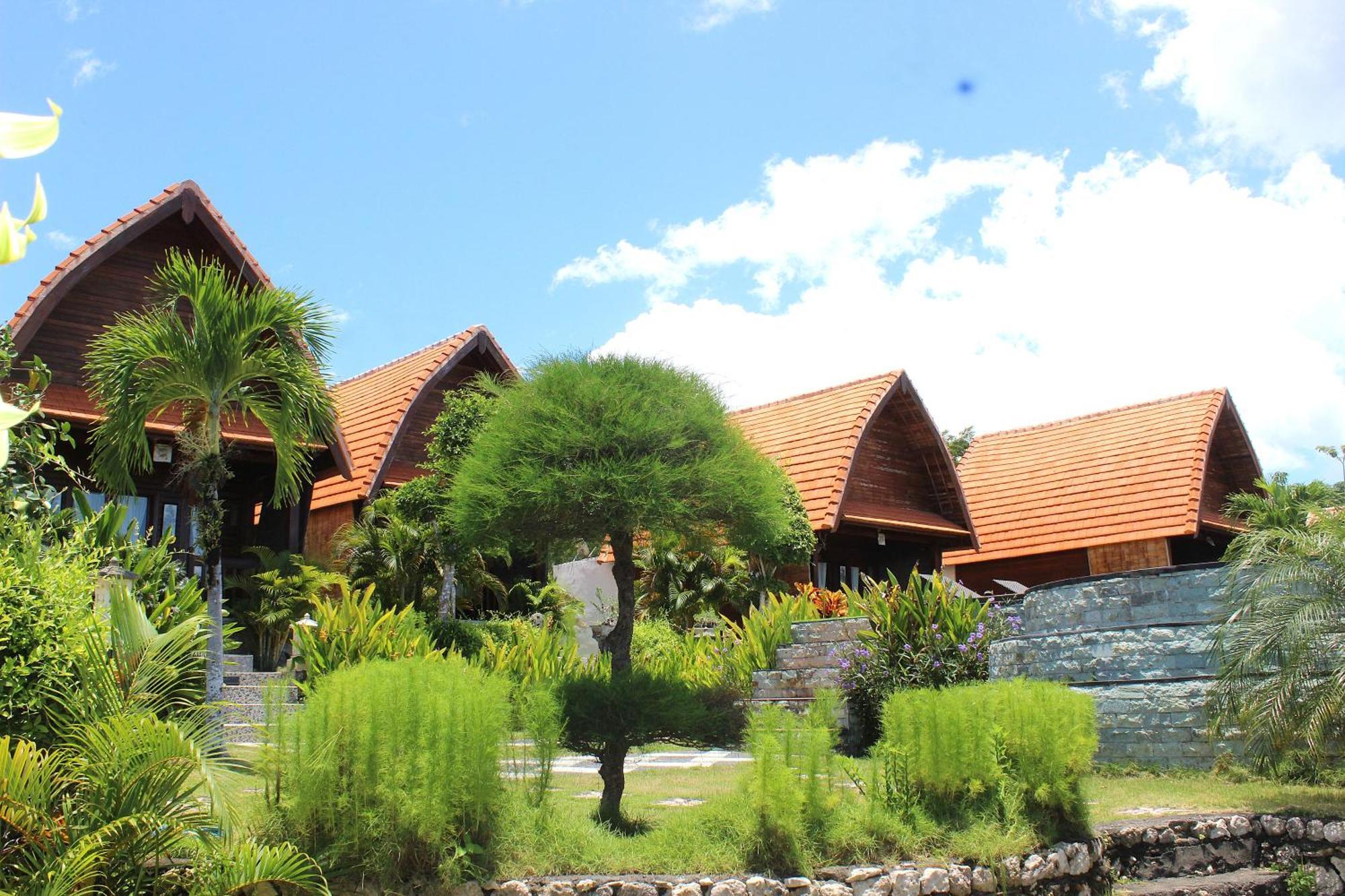Reynten Hill Resort Batununggul Exterior foto