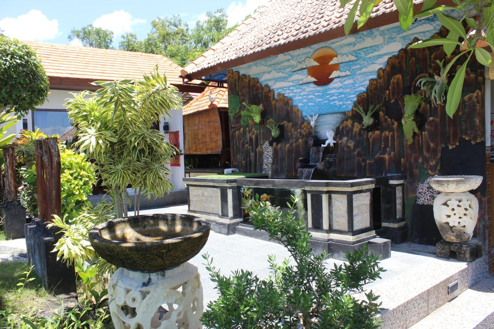 Reynten Hill Resort Batununggul Exterior foto