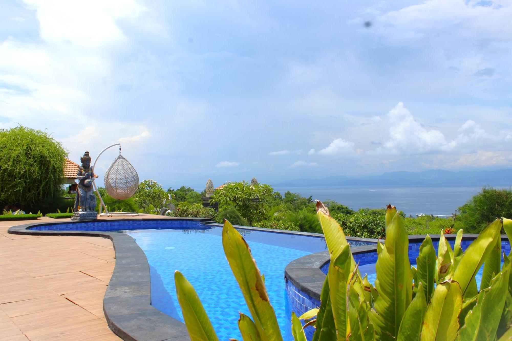 Reynten Hill Resort Batununggul Exterior foto