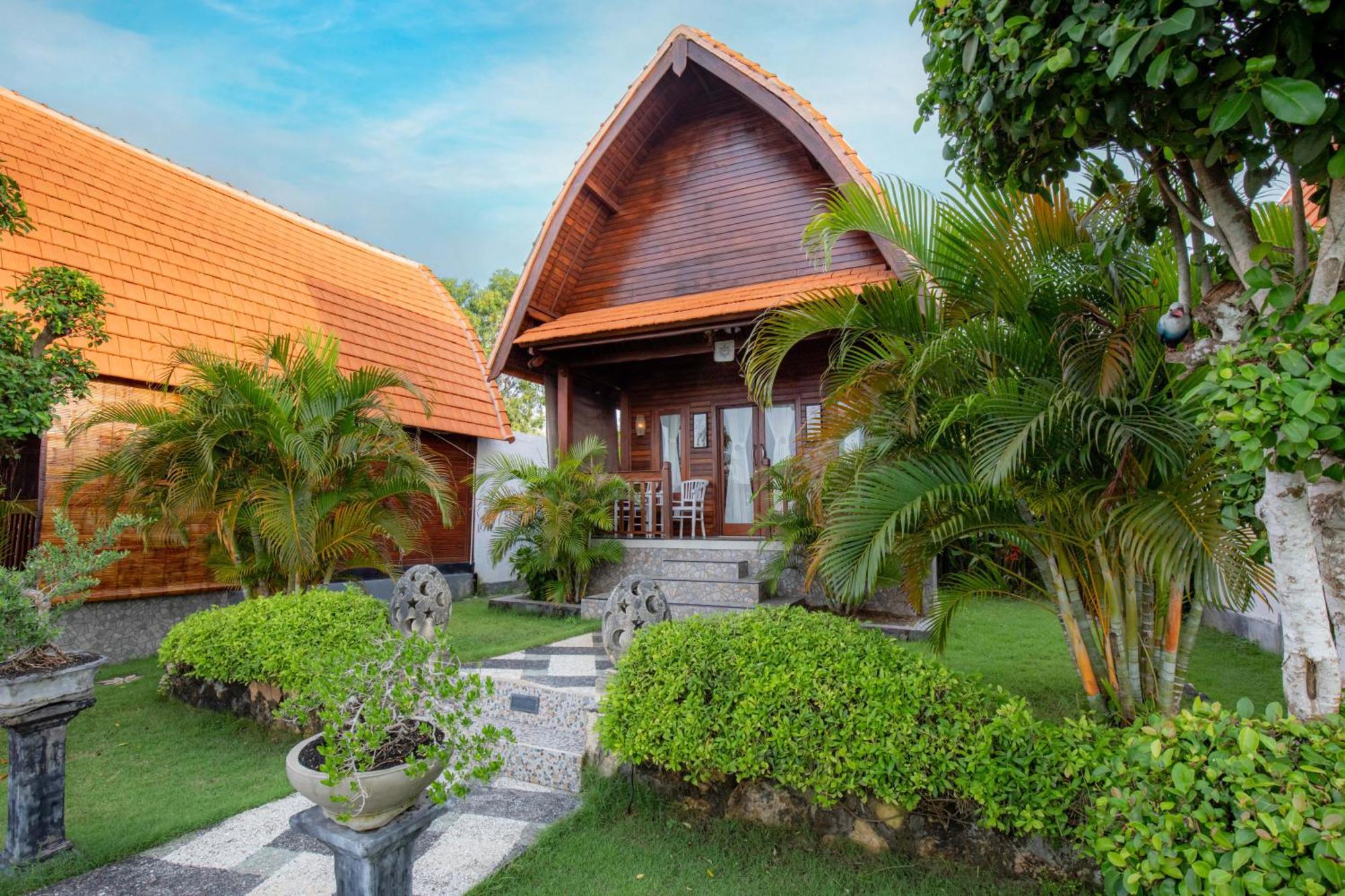 Reynten Hill Resort Batununggul Exterior foto